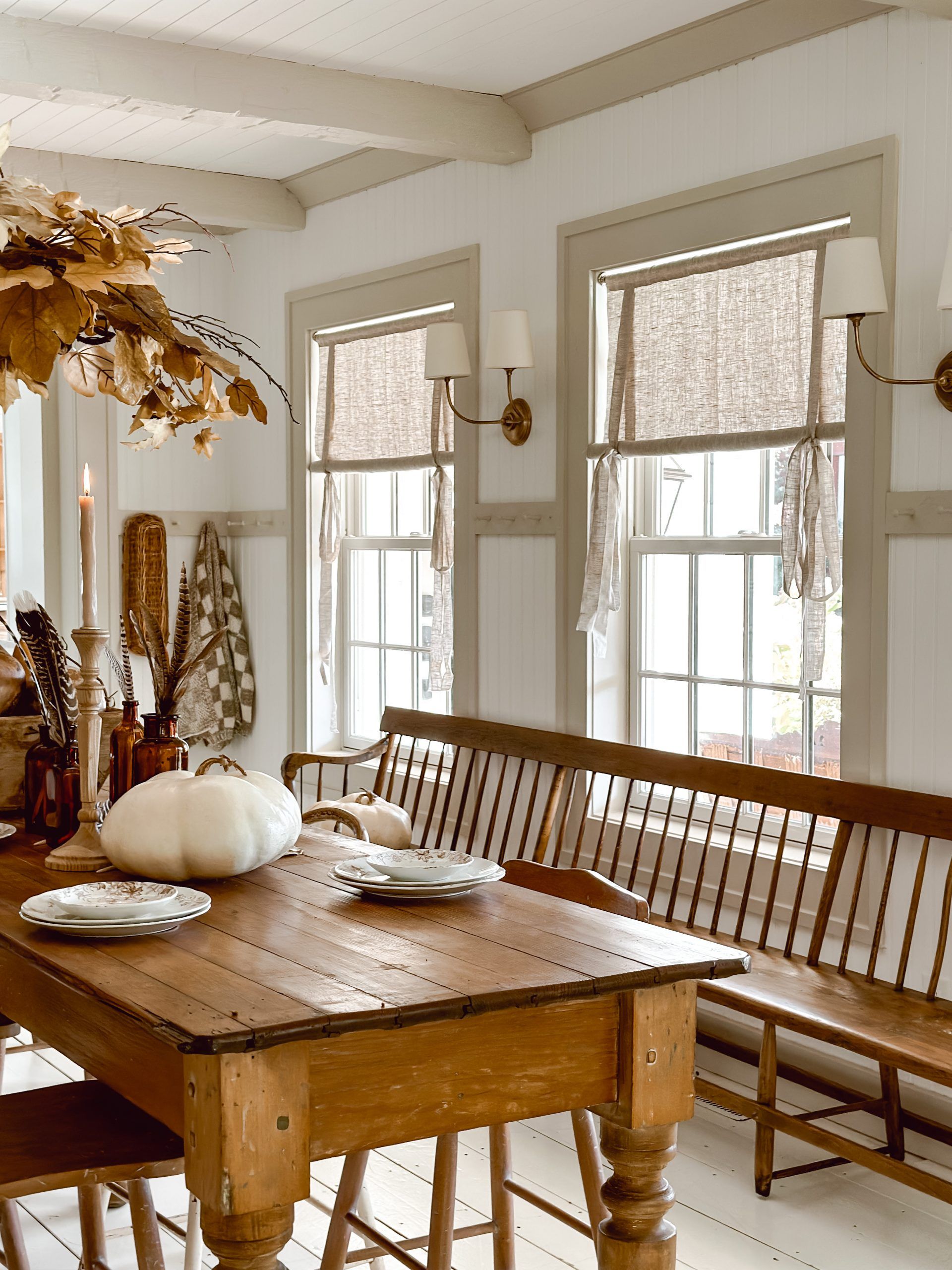 Found & Foraged Fall Dining Room – Cozy Cottage Farmhouse Fall Decor