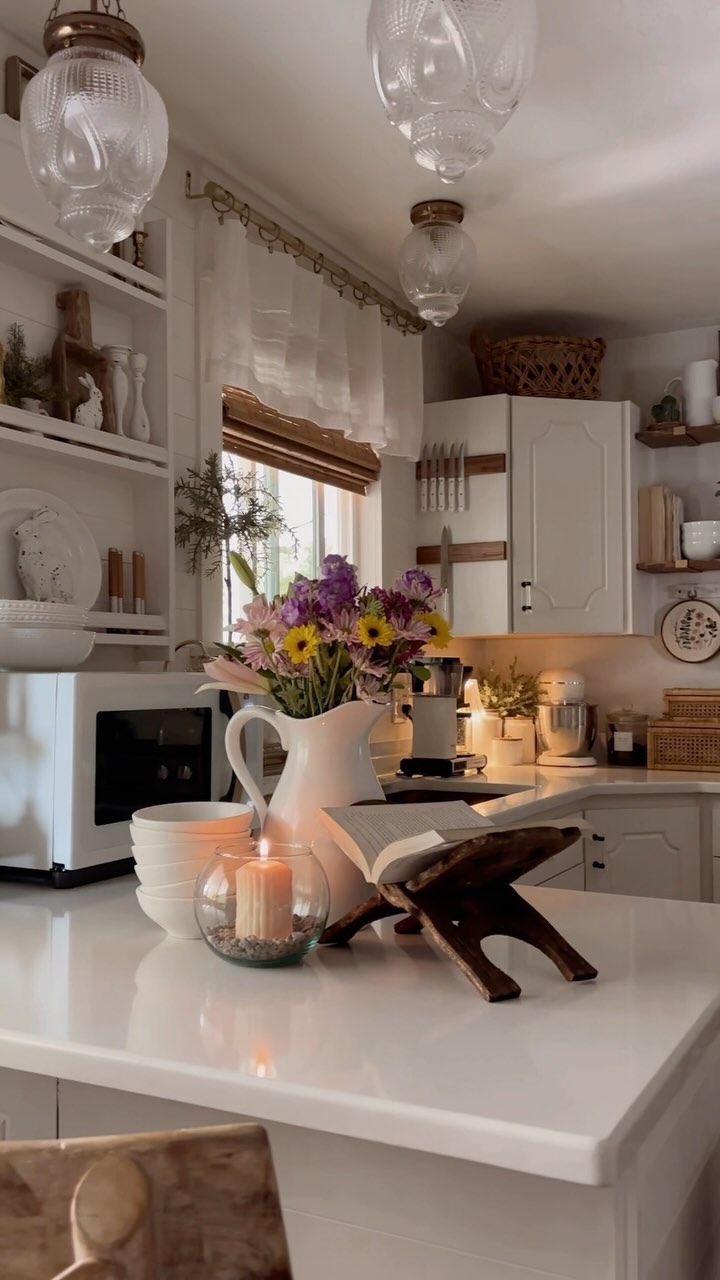 Happy April 1st!! It’s a rainy day here. But I’m loving the cozy vibes inside. A…