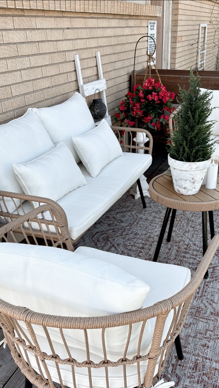 Happy Tuesday sweet friends!! Spring has finally sprung in Utah…for now! I got m…