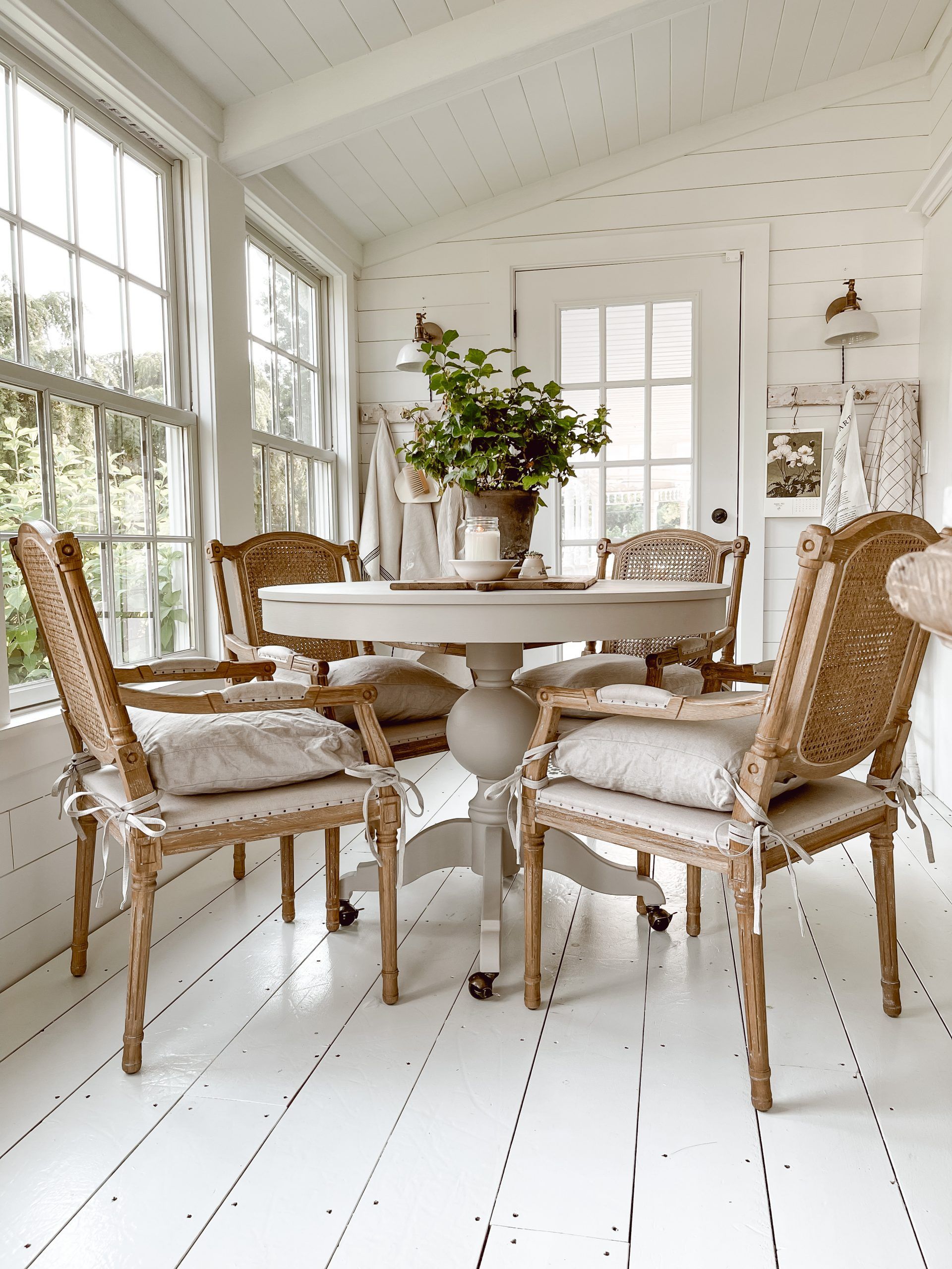 A Sunroom Table DIY