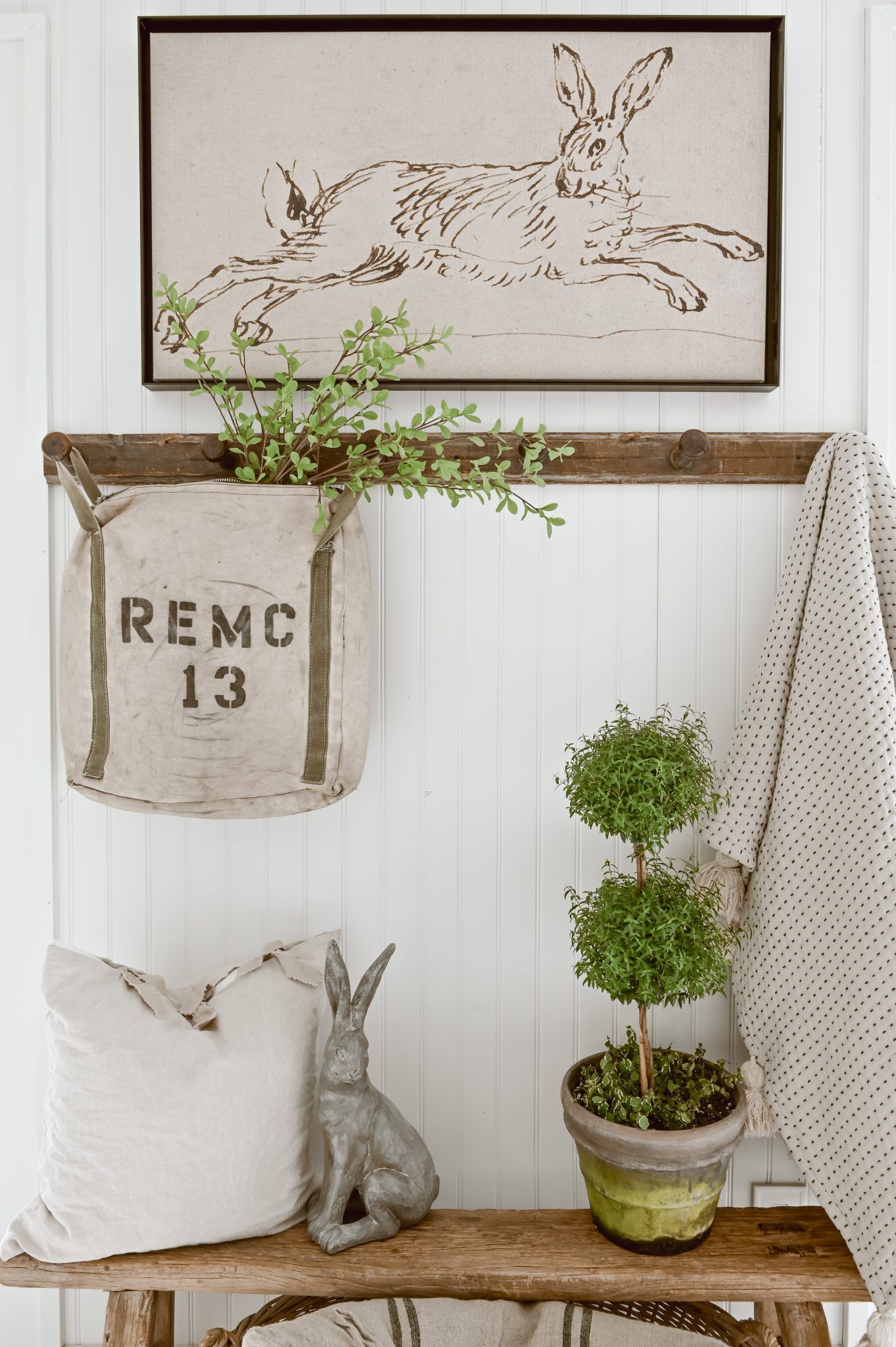 A Cozy Spring Entryway