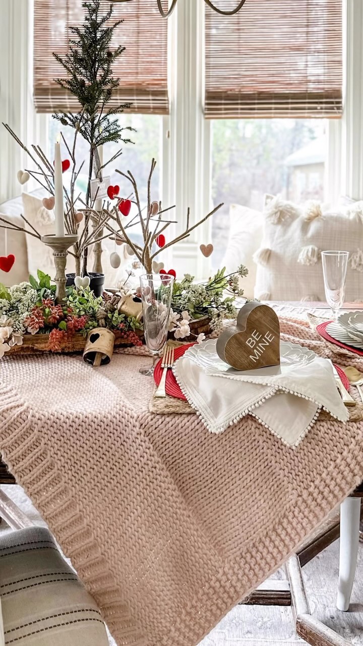 Happy Friday! Are we ready for Valentines yet? To be honest, I still have a lot …