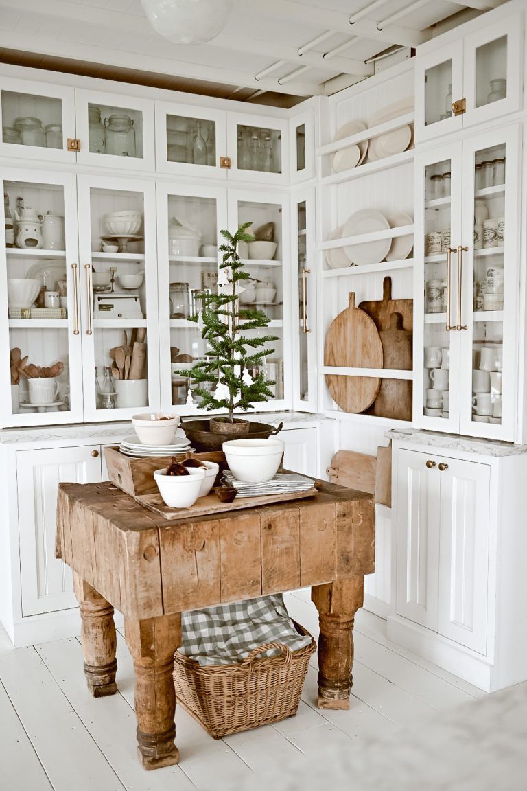 Our 2021 Festive Holiday Home Tour