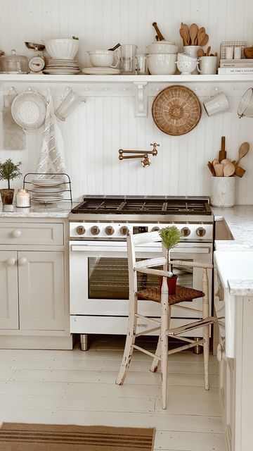 Liz Marie – Cozy Cottage Style on Instagram: “Yay! Part two in our antique cozy …