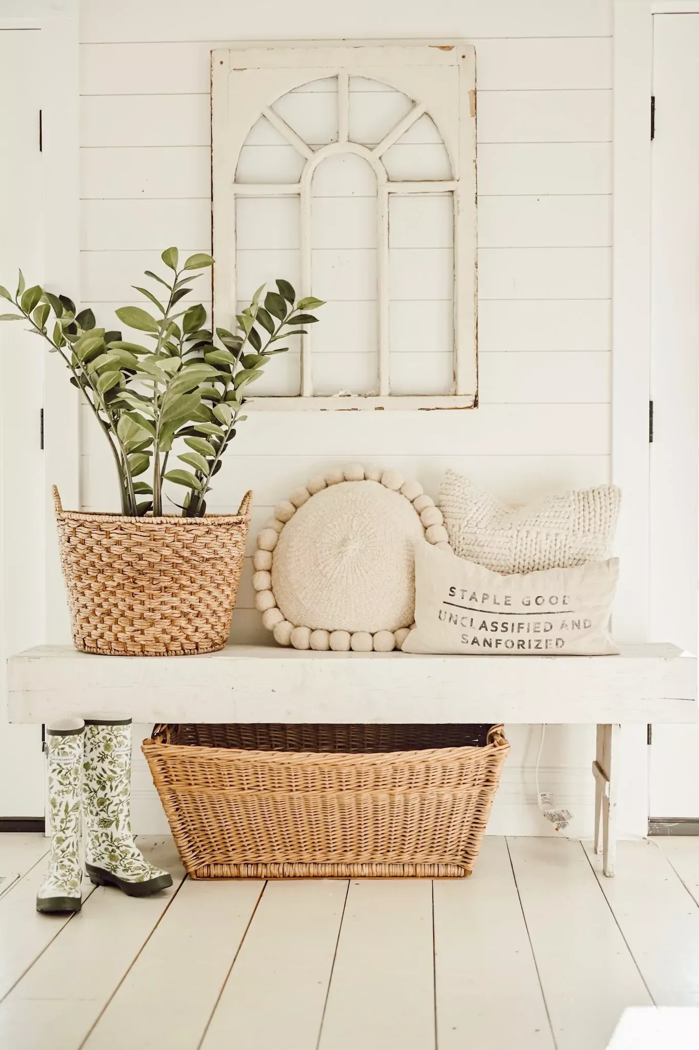The Perfect Entryway In A Small Space