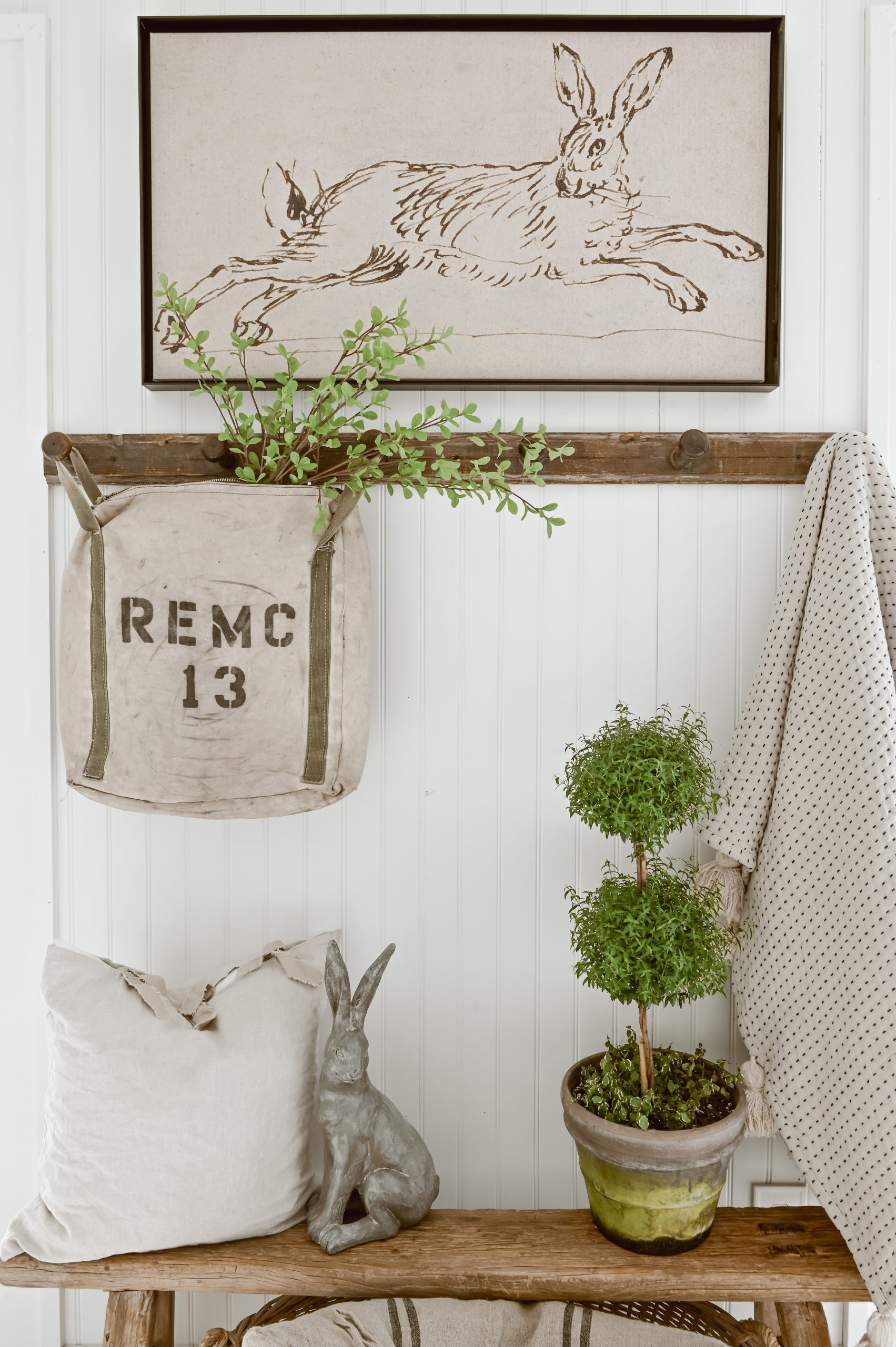 A Cozy Spring Entryway