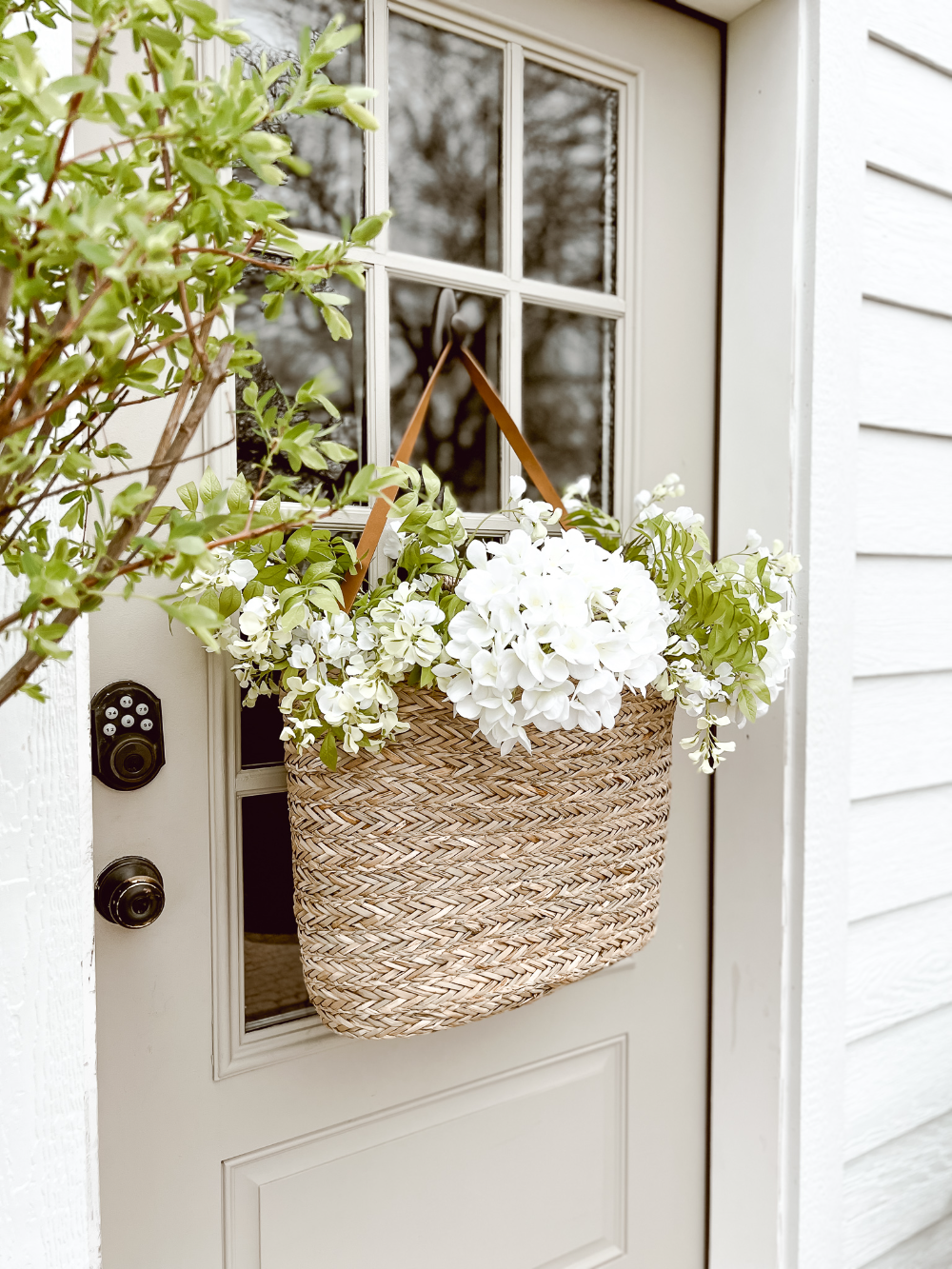 20+ Multipurpose Cozy Market Bags and Easy Ways to Work them into your Decor!
