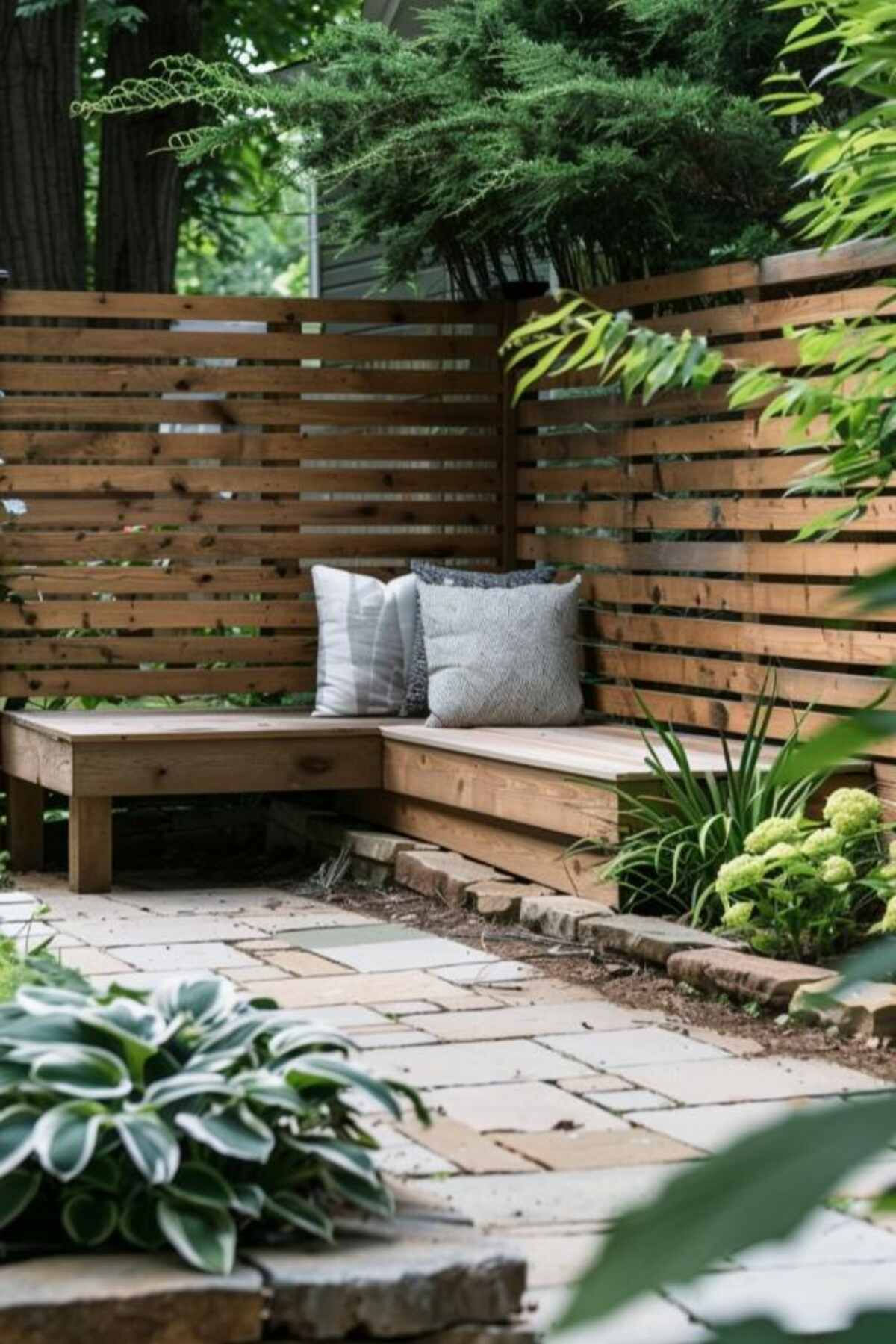 40 Privacy Fence Ideas for a Secure Backyard