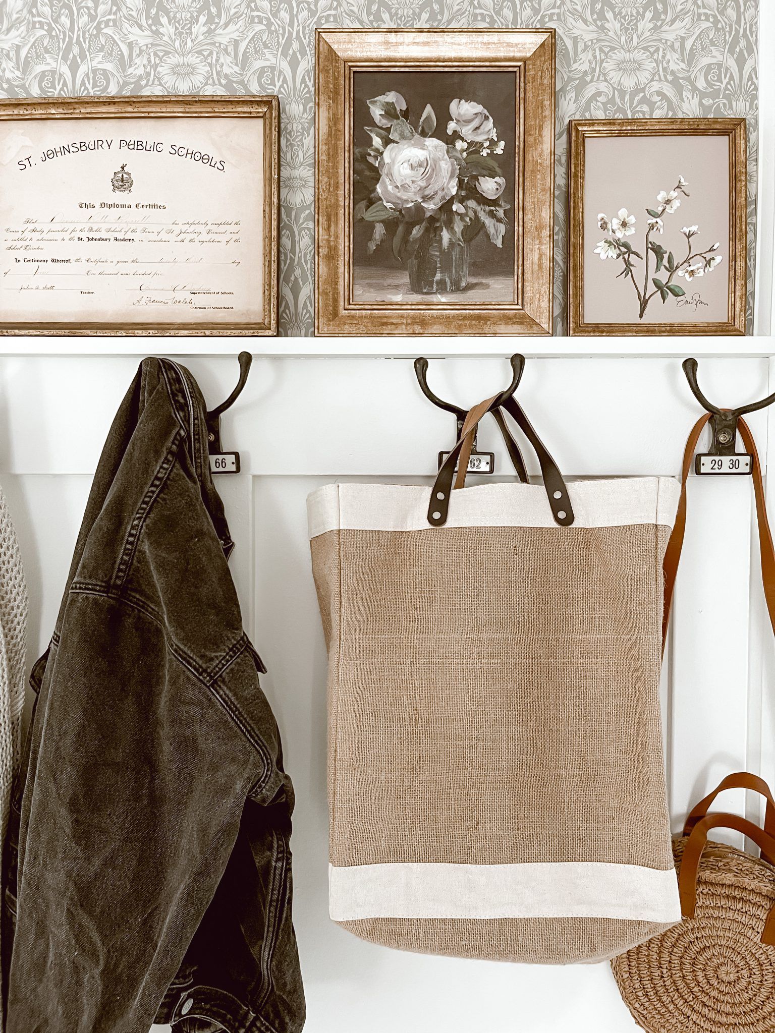 20+ Multipurpose Cozy Market Bags and Easy Ways to Work them into your Decor!