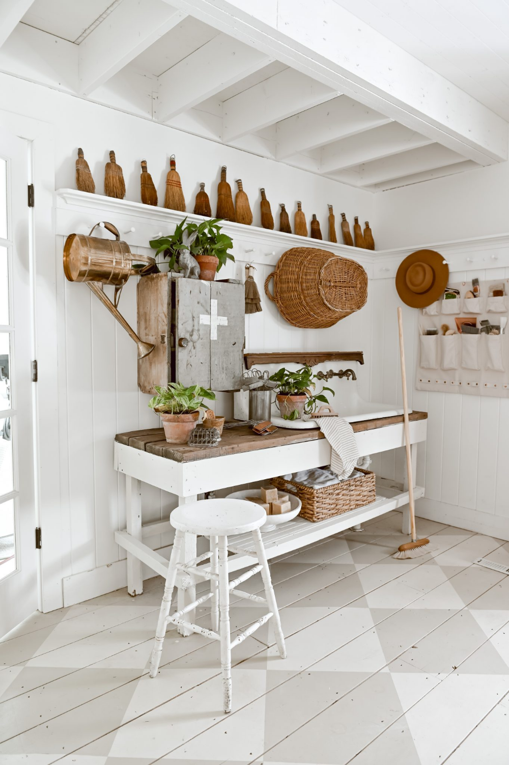 Cottage Style Spring Mudroom