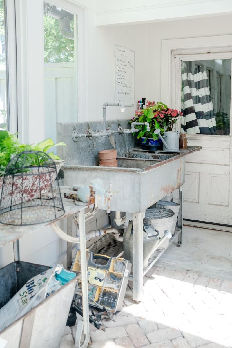 Garden Tips from a Master Gardener with a Historic Mckinney Home Outdoor Tour with the McCabes – FHL Design | Rockwall, Texas Interior Design
