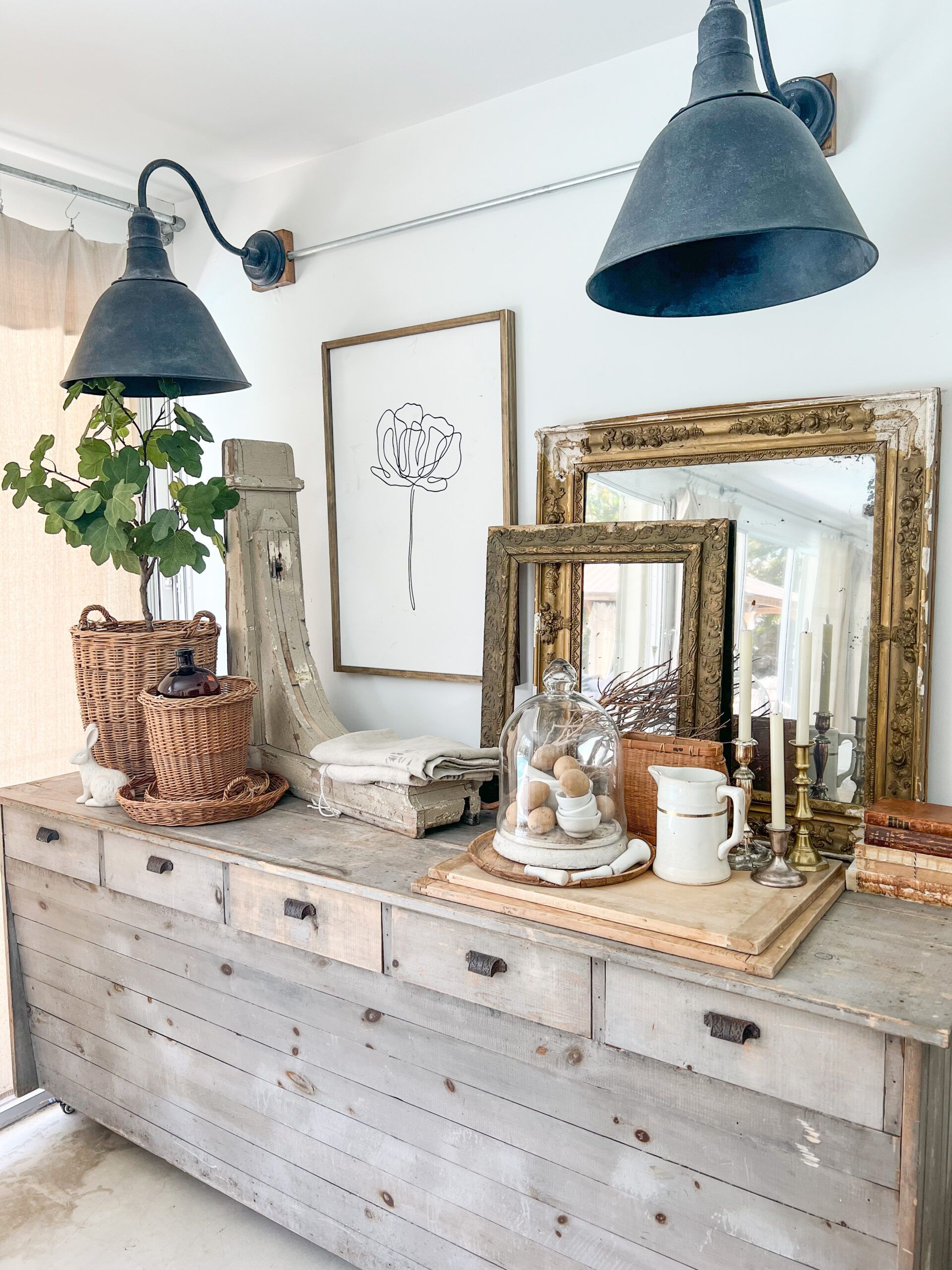 Dining Room Buffet Decor