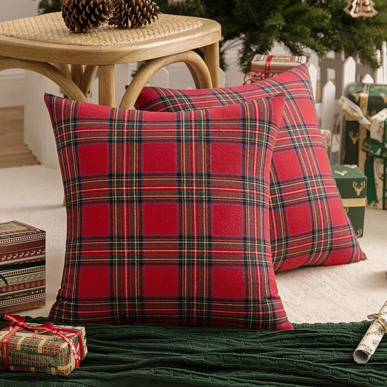 🏠 Today’s Farmhouse Décor Find: Christmas Plaid Pillow Covers