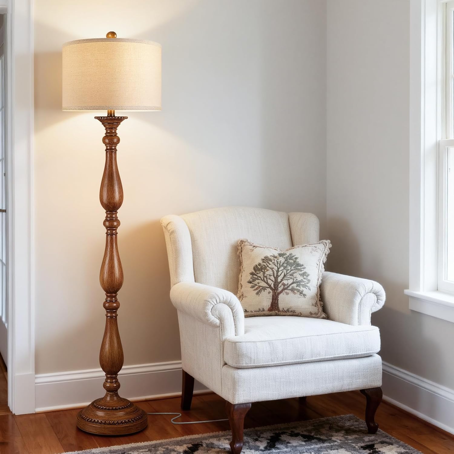 🏠 Today’s Farmhouse Décor Find: Vintage Floor Lamp