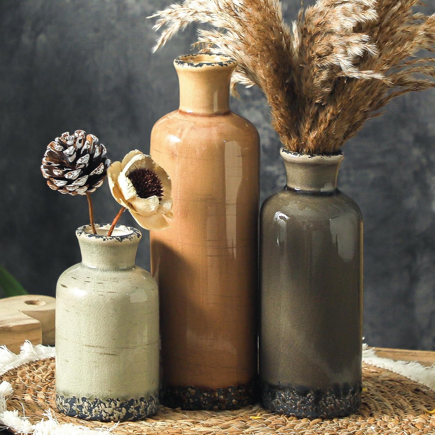 🏠 Today’s Farmhouse Décor Find: Ceramic Flower Vases